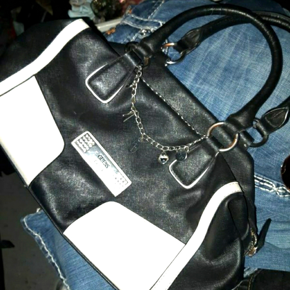 Guess purse